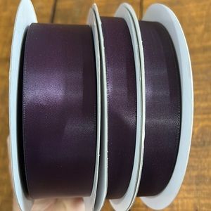 Double faced satin ribbon. Eggplant.